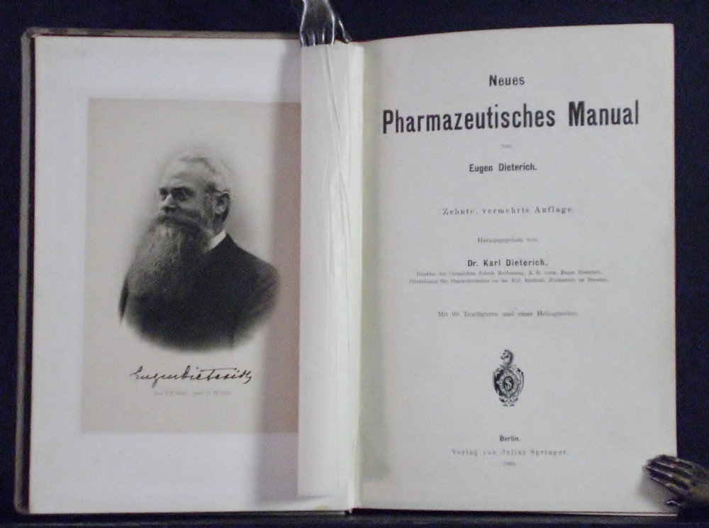 KARL DIETERICH Neues pharmazeutisches Manual (1909)