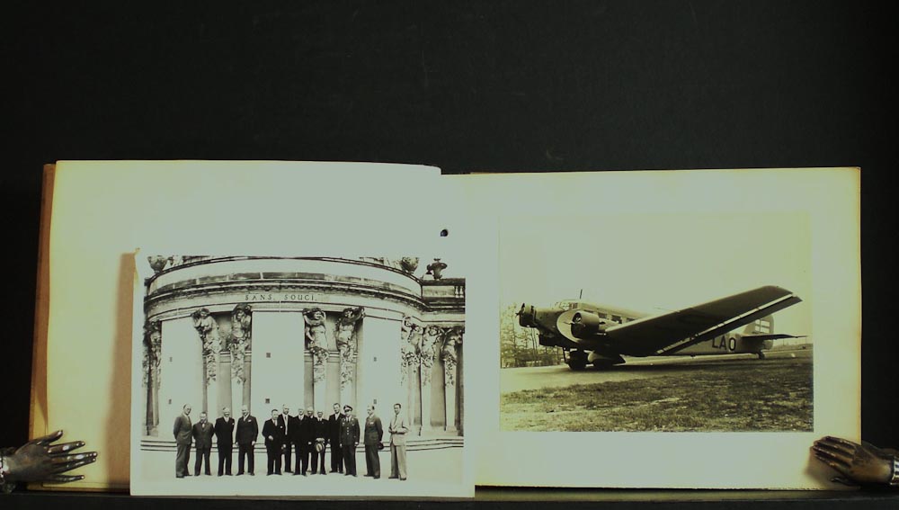 Zur Erinnerung an den Besuch in den Junkers Flugzeug- und Motorenwerken A. G. (1942)