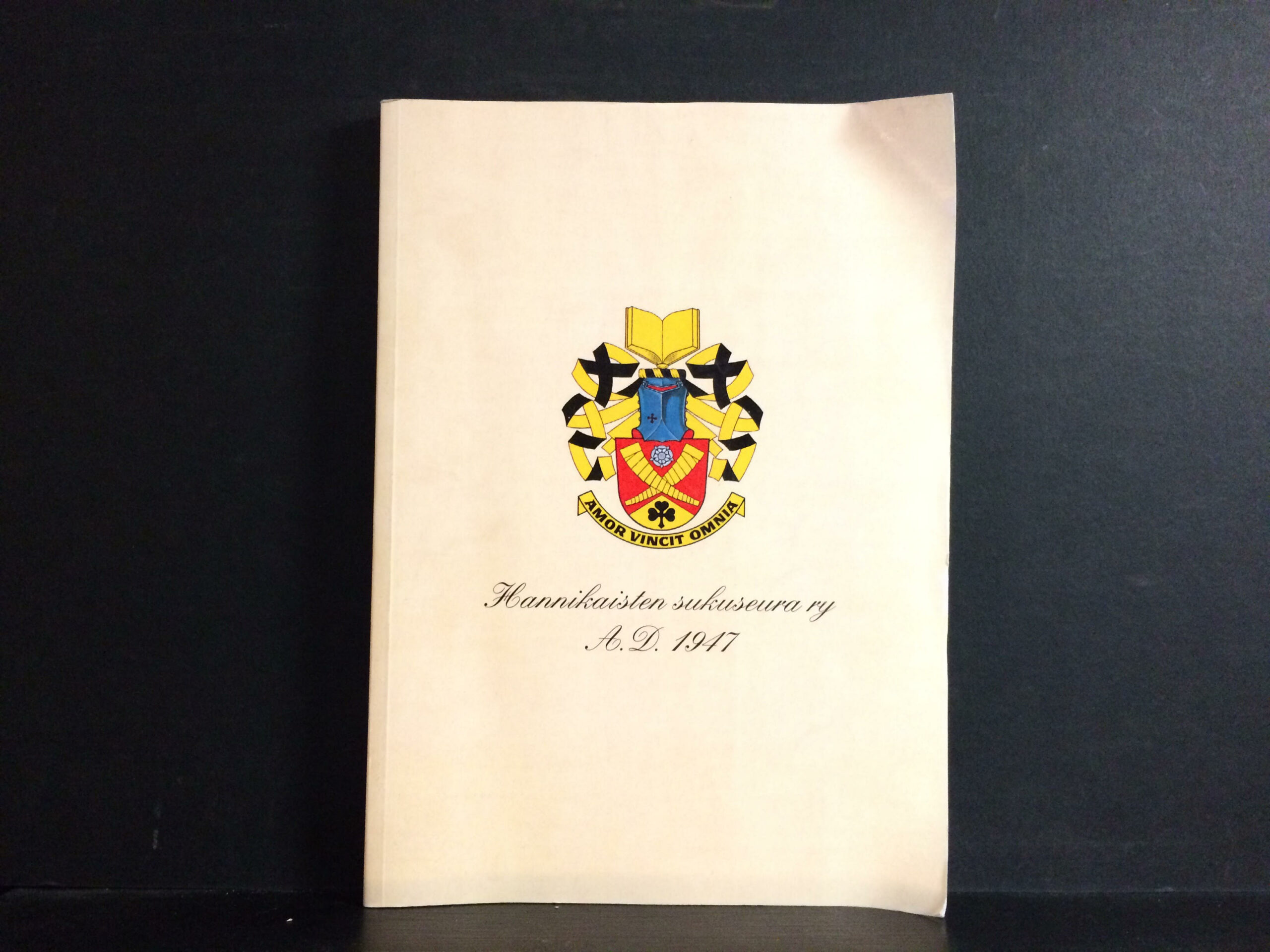 Kertomus Hannikaisten sukuseuran vaiheista viiden vuosikymmenen ajalta 1947-1997
