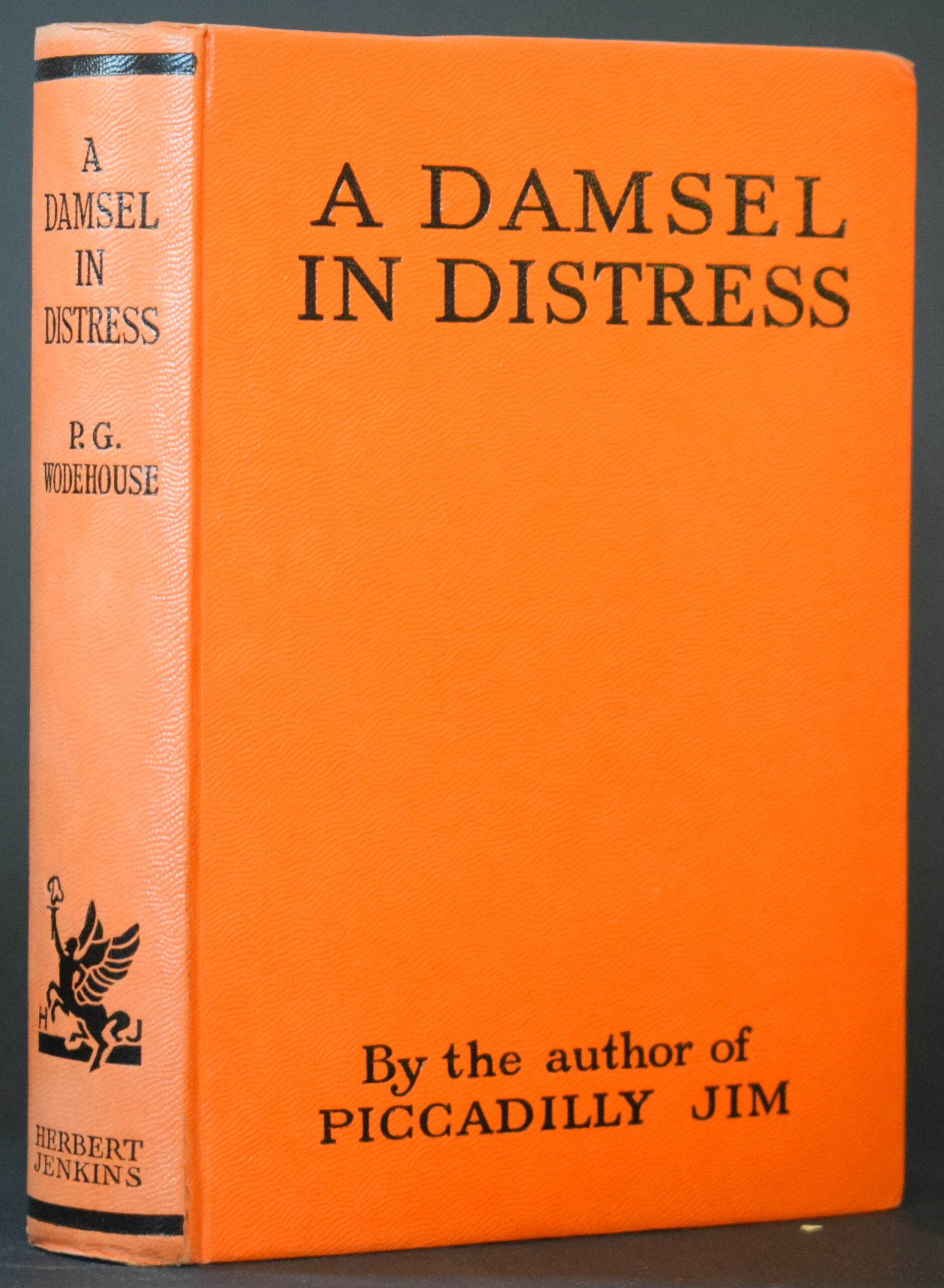 Good antiquarian condition. Cover slightly worn on the edges. Internally in a very good condition, no handwriting. No previous owner inscription.