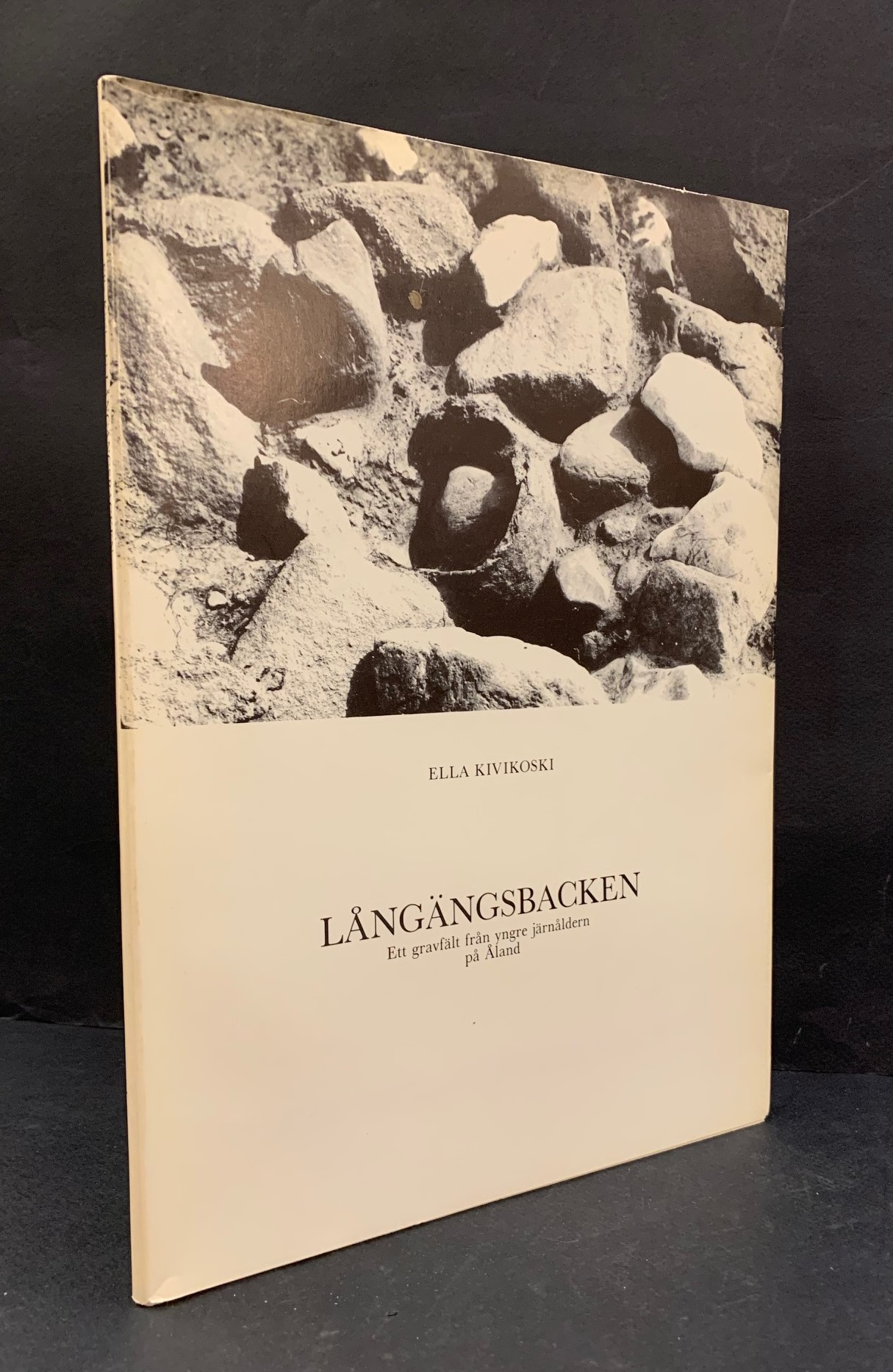 ELLA KIVIKOSKI Långängsbacken