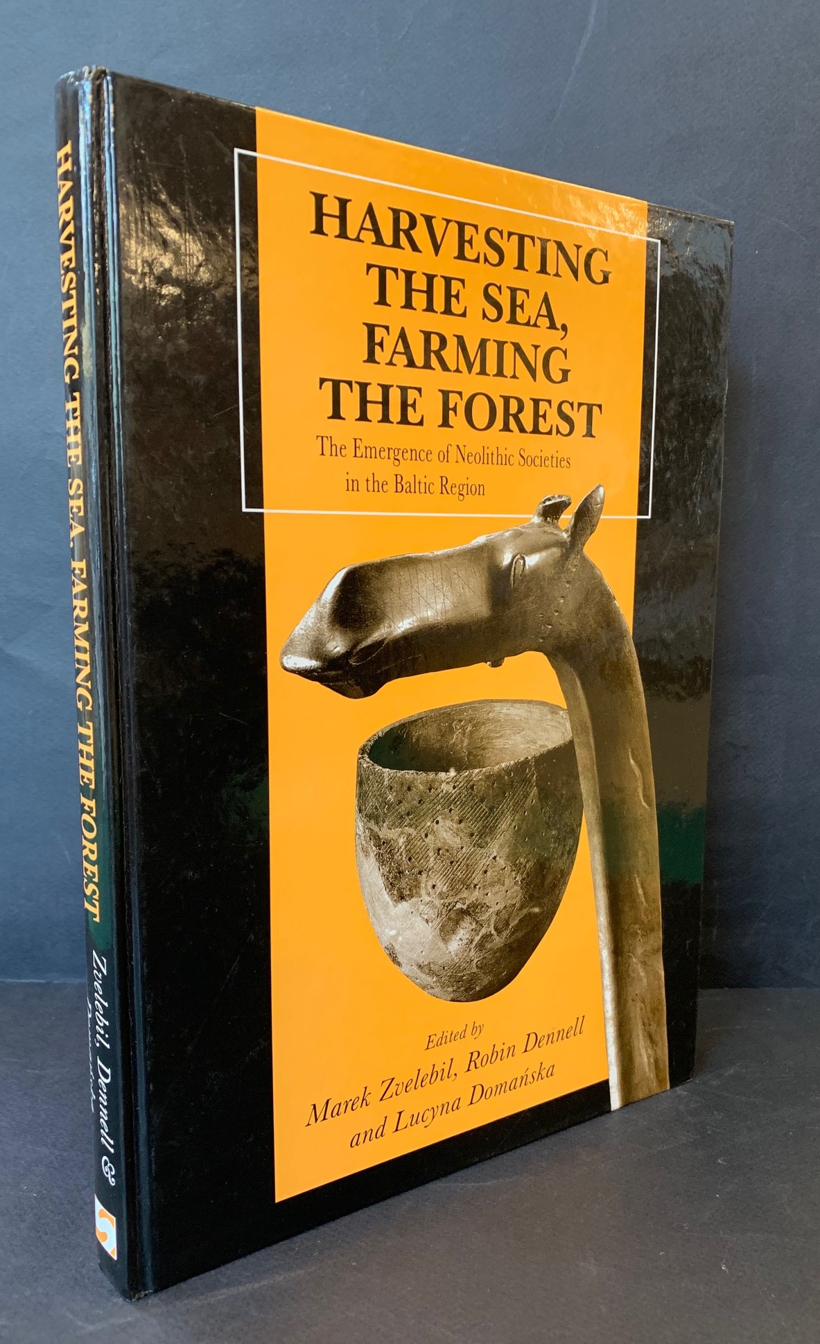 Harvesting the Sea, Farming the Forest - The Emergence of Neolithic Societies in the Baltic Region